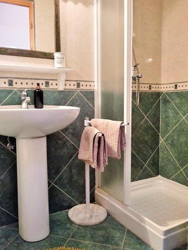 באלה Apartments Sara מראה חיצוני תמונה