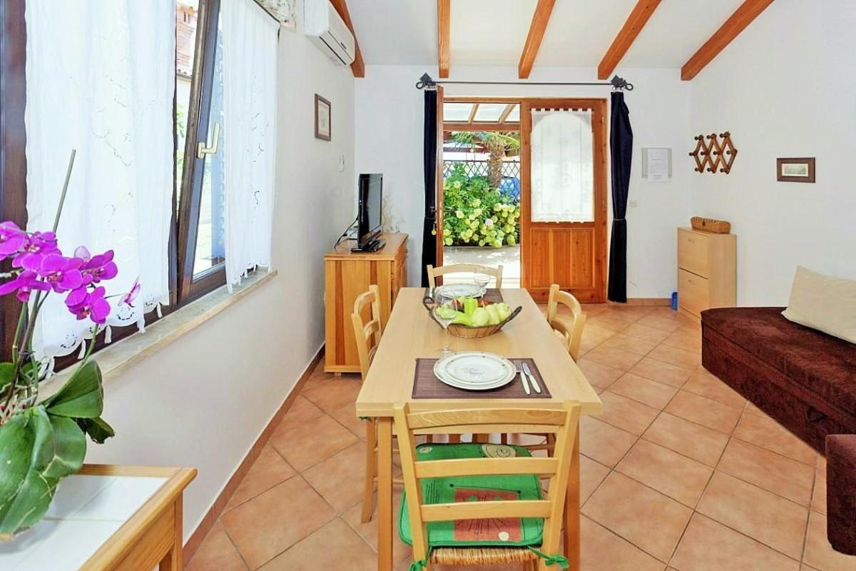 באלה Apartments Sara מראה חיצוני תמונה
